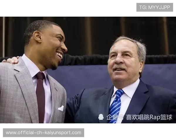 字母哥为退役老兵献唱,敬意与情感融为一体 字母哥为退役老兵献唱,敬意与情感融为一体