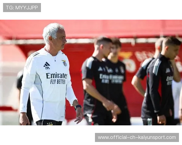 本菲卡胜利背后:战术纪律与团队凝聚 本菲卡胜利背后:战术纪律与团队凝聚