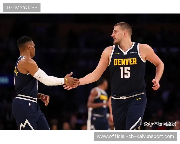 没库里就是二流?勇士逆境之战,掘金森科尔五小阵型激战到底,约基奇无缘三双的背后 没库里就是二流?勇士逆境之战,掘金森科尔五小阵型激战到底,约基奇无缘三双的背后